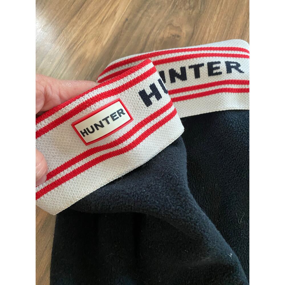 Navy Hunter tall fleece welly boot socks featuring fold-over white knit cuffs - Picture 2 of 4